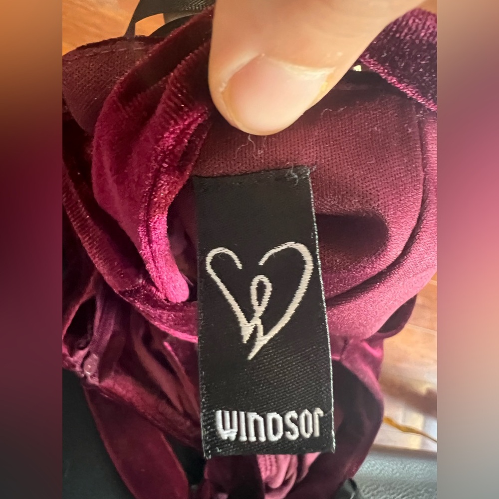 Christina Lace-Up Back Velvet Dress (Burgundy) - Picture 14 of 15